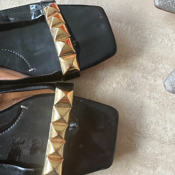 BCBG Black Open Toe Rock Stud Flats - Picture 3 of 8